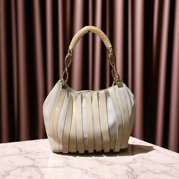 Versace Handbags - 🔥VERSACE Cream Leather Shoulder Bag